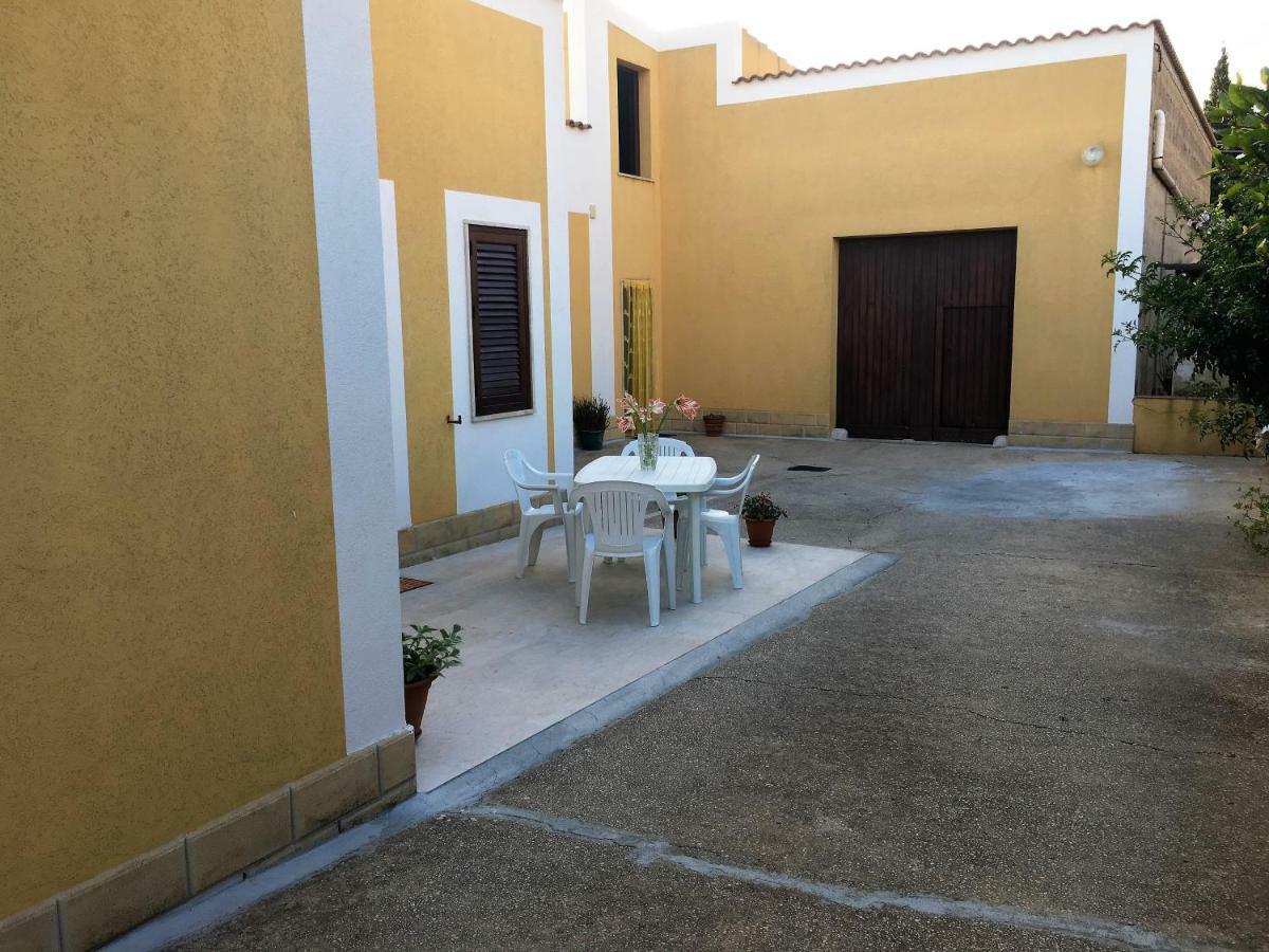 Il Giardino Dei Limoni Lägenhet Custonaci Exteriör bild